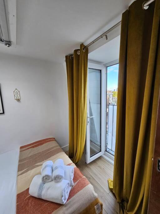 West Kensington Bright Flat Apartment London Ngoại thất bức ảnh